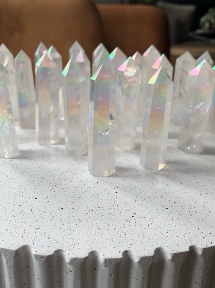 Choisi ton Aura Quartz Clair * 7 - 8 CM * 35 - 50 GRAM . énergie positive . Tour de pointe . Angel Quartz
