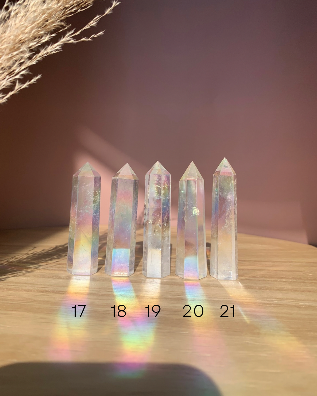 Choisi ton Aura Quartz Clair * 7 - 8 CM * 35 - 50 GRAM . énergie positive . Tour de pointe . Angel Quartz