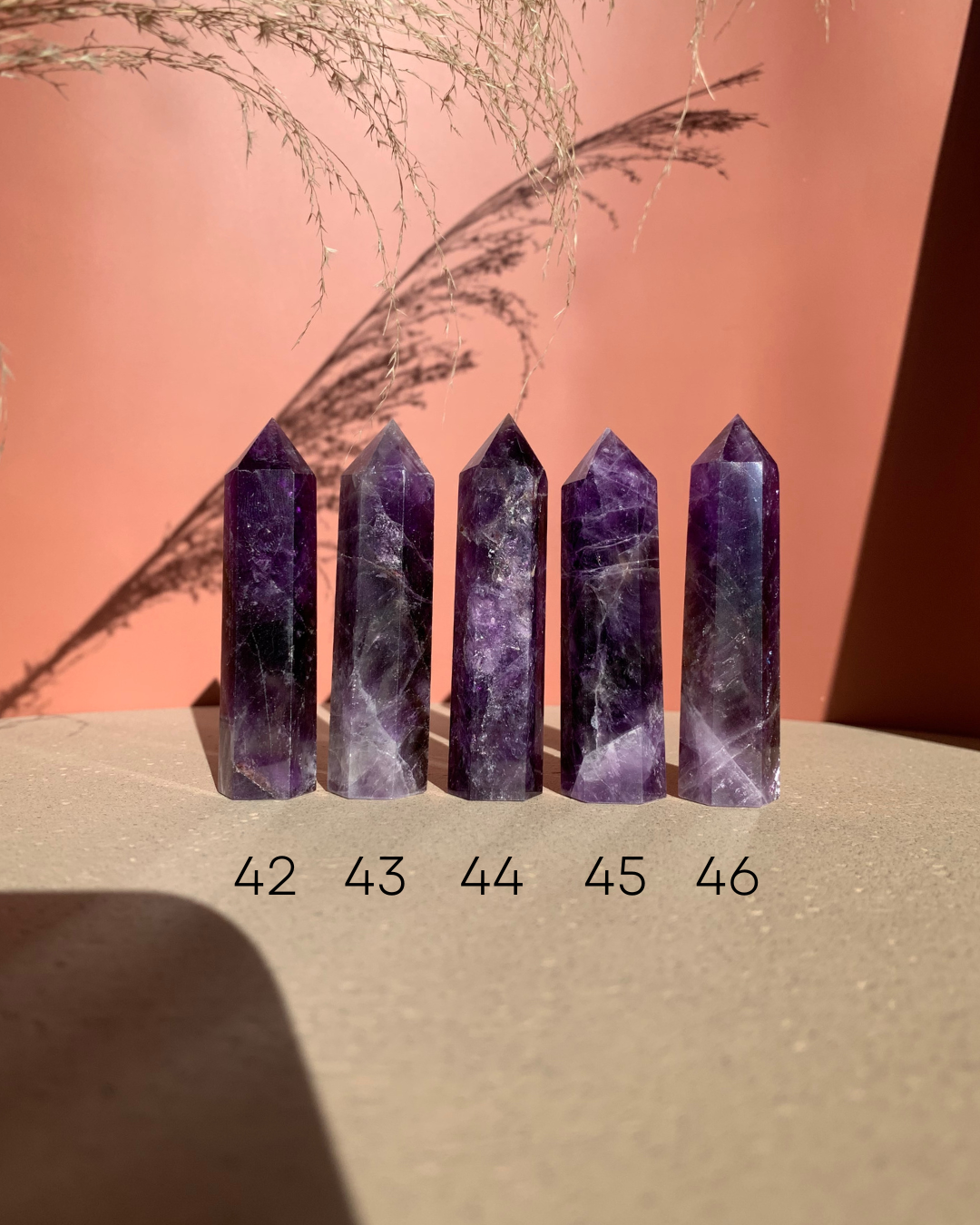 Choisis ton Améthyste * 7 - 8 CM * 36 - 55 GRAM . Pierre Naturelle . énergie positive . Crystal Tower . troisième œil . Tour d'Améthyste