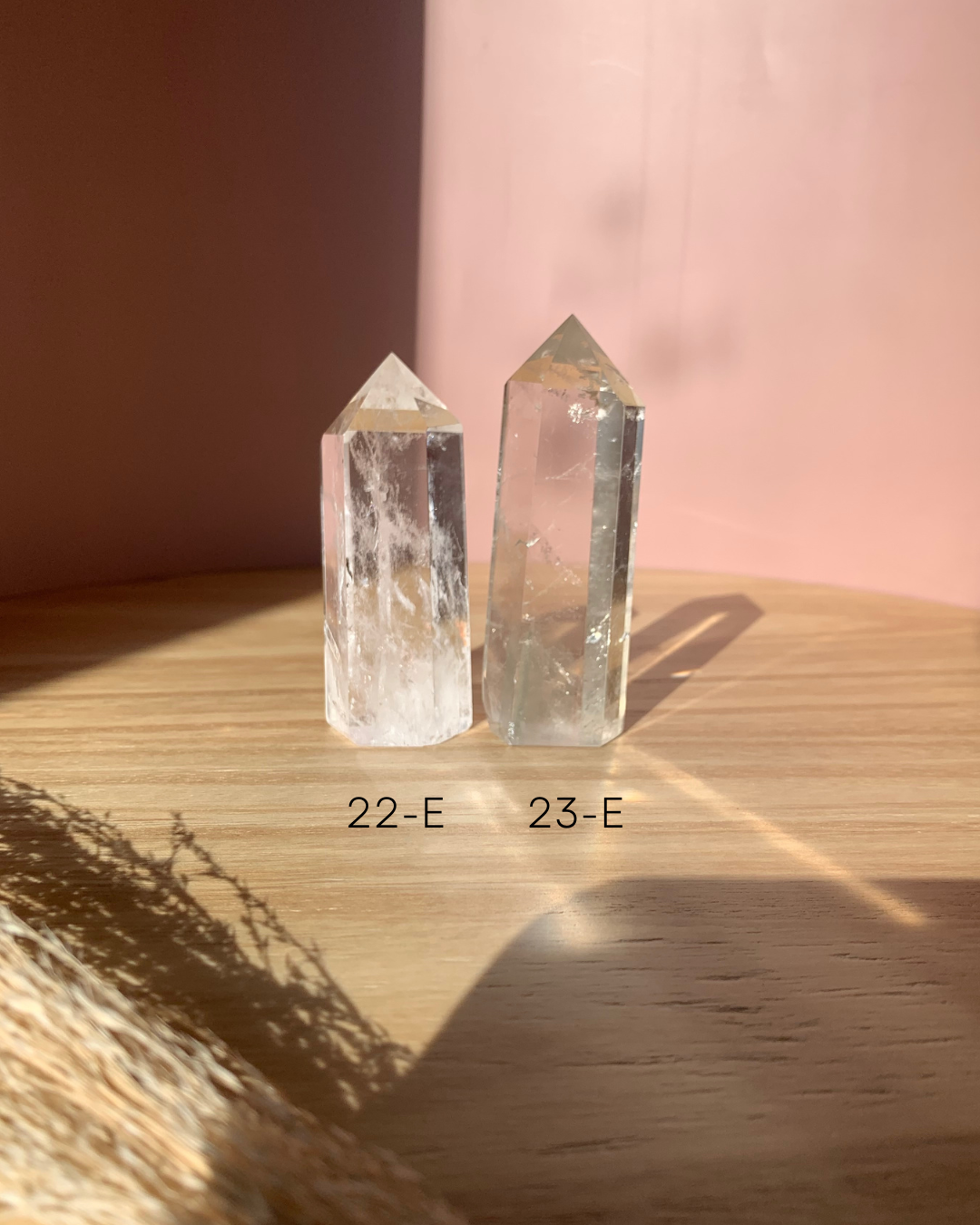 Choisi ton Quartz Clair 6 - 9 CM * 59 - 122 GRAM . énergie positive . Cristal Tour de pointe . Clarté d'esprit