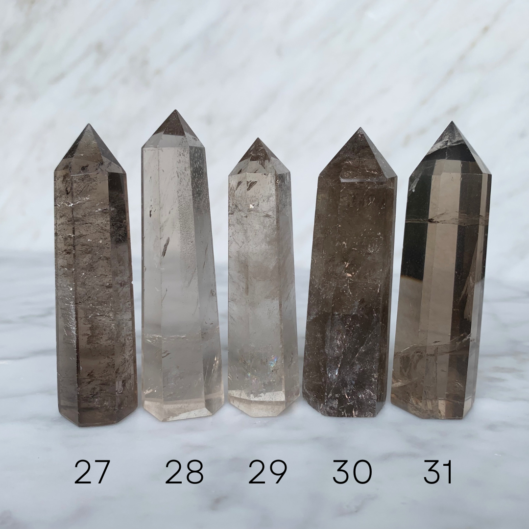 Choisi ton Quartz Fumé 6 - 8 CM * 37 - 62 GRAM . énergie positive . Cristal Tour de pointe