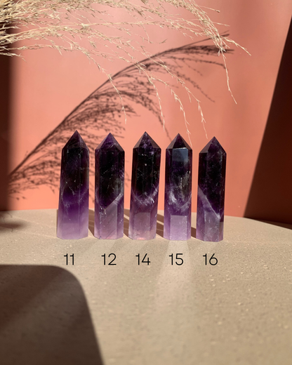Choisis ton Améthyste * 7 - 8 CM * 36 - 55 GRAM . Pierre Naturelle . énergie positive . Crystal Tower . troisième œil . Tour d'Améthyste