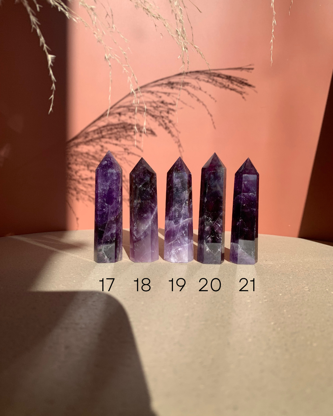 Choisis ton Améthyste * 7 - 8 CM * 36 - 55 GRAM . Pierre Naturelle . énergie positive . Crystal Tower . troisième œil . Tour d'Améthyste